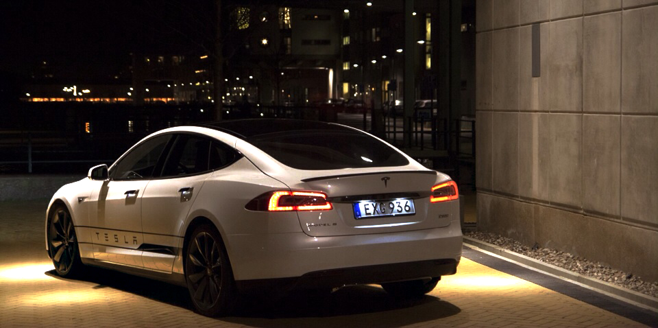 Tesla p90d 1